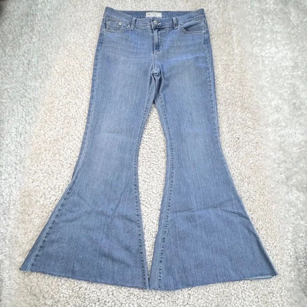 Free People High Rise Wide Leg Jean Raw Hem 30X29